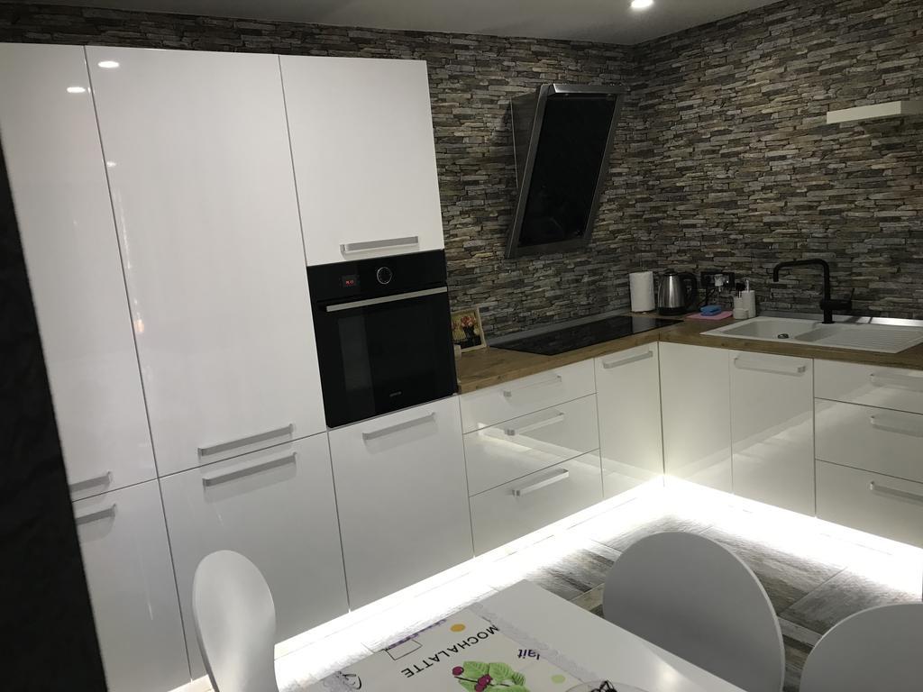 Apartment Ajla توزلا المظهر الخارجي الصورة