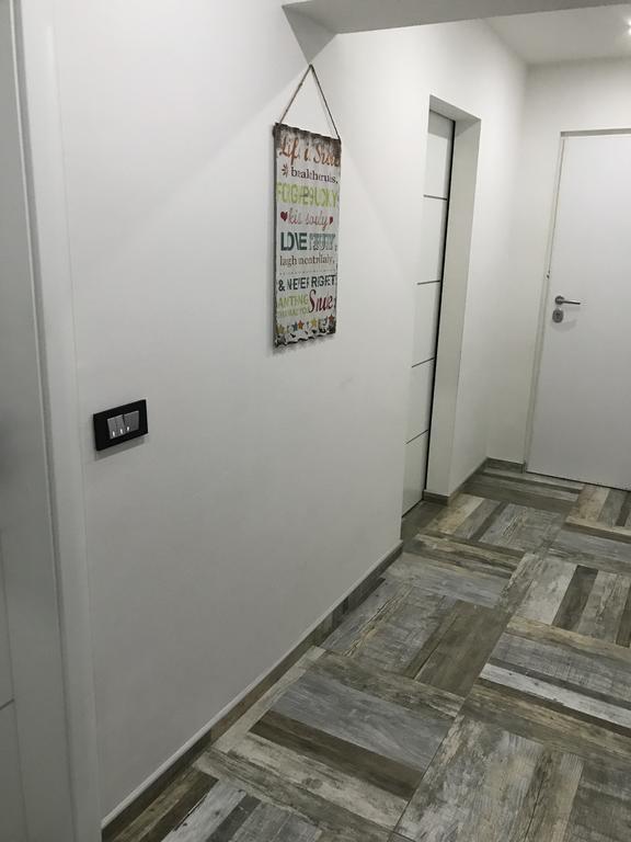 Apartment Ajla توزلا المظهر الخارجي الصورة
