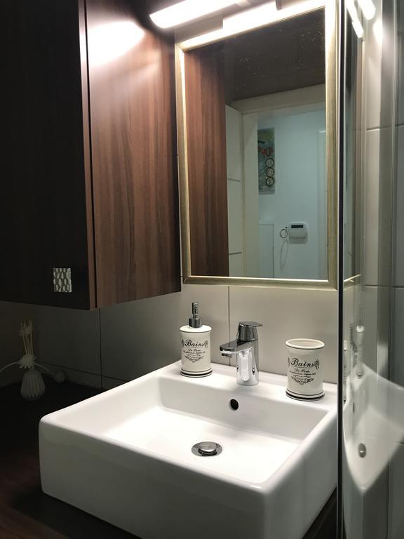 Apartment Ajla توزلا المظهر الخارجي الصورة