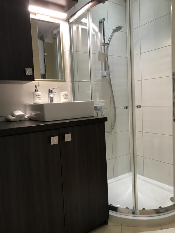 Apartment Ajla توزلا المظهر الخارجي الصورة